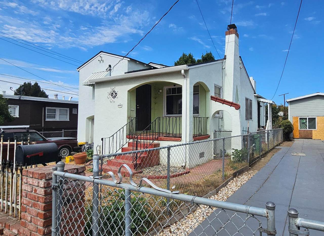 1605 Auseon Avenue - Photo 1