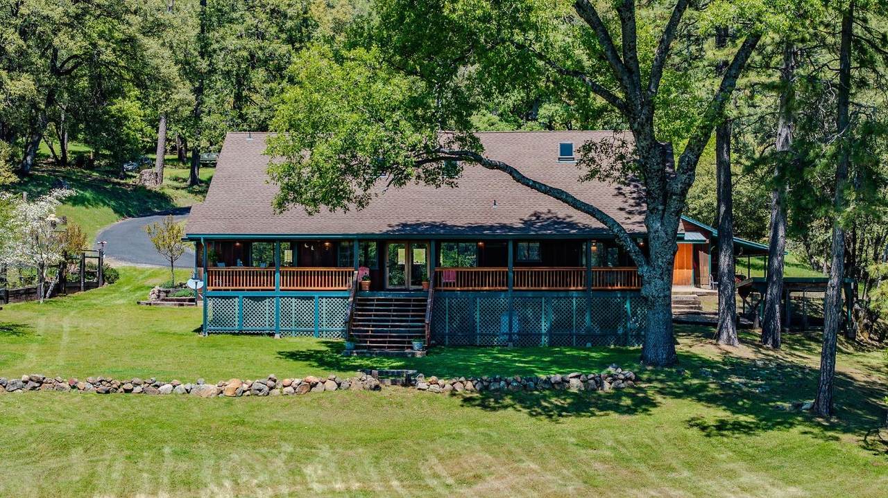 25624 Sherwood Drive - Photo 1