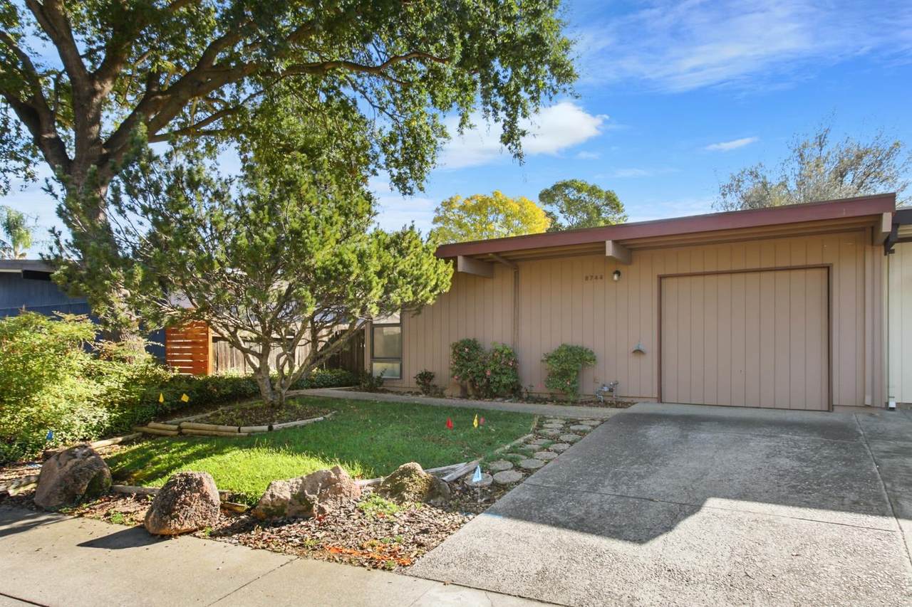 8744 Contemporary Court - Photo 1