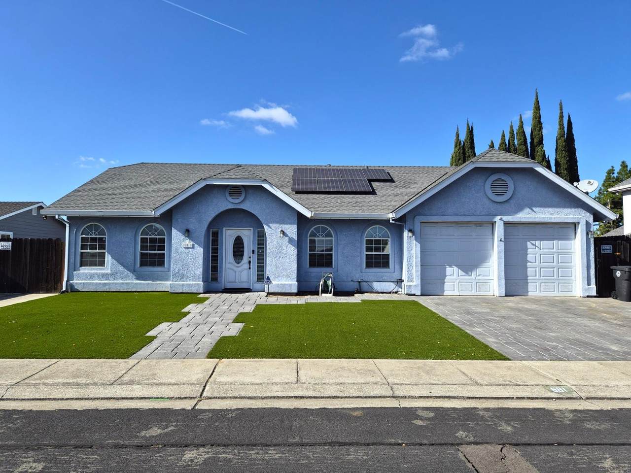 581 Dawn Drive - Photo 1