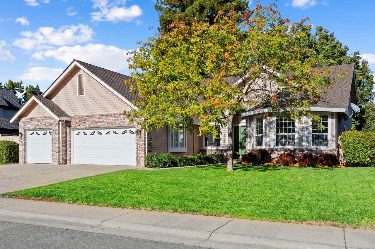 7788 River Landing - Photo 1