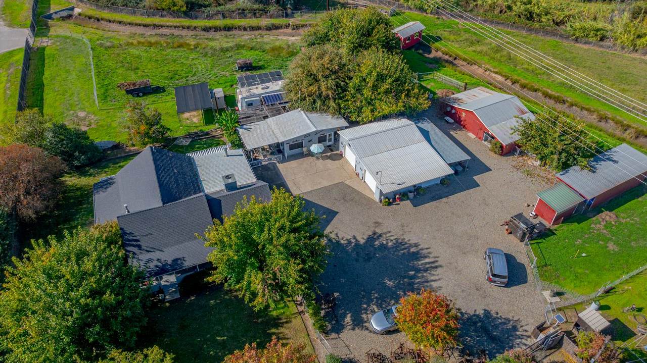 4263 Gurr Road - Photo 1