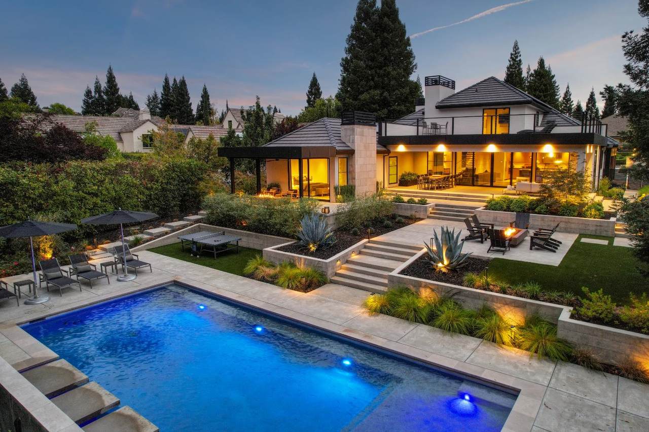 5020 Manchester Court - Photo 1