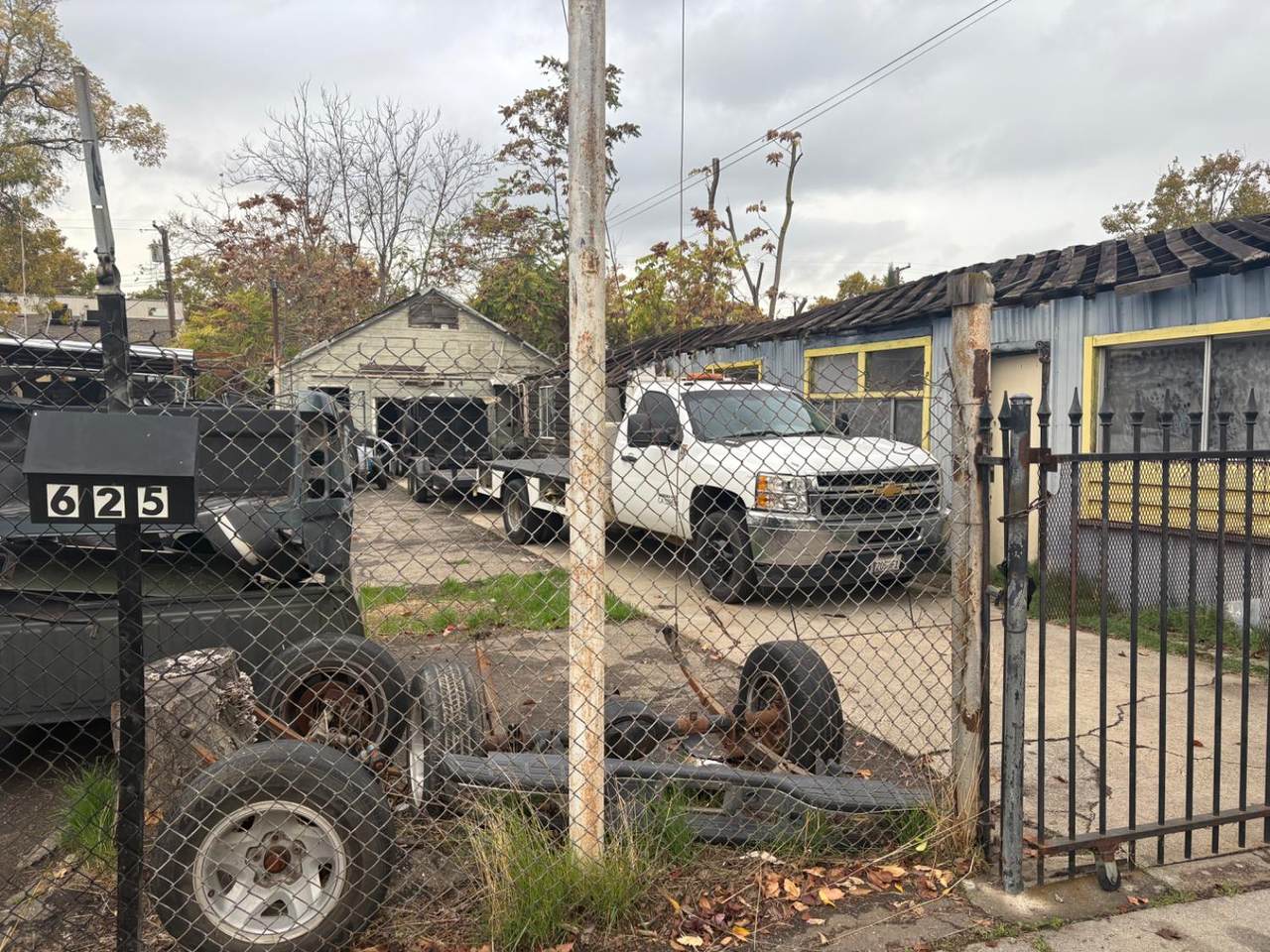 619 N.Sacramento Street - Photo 1