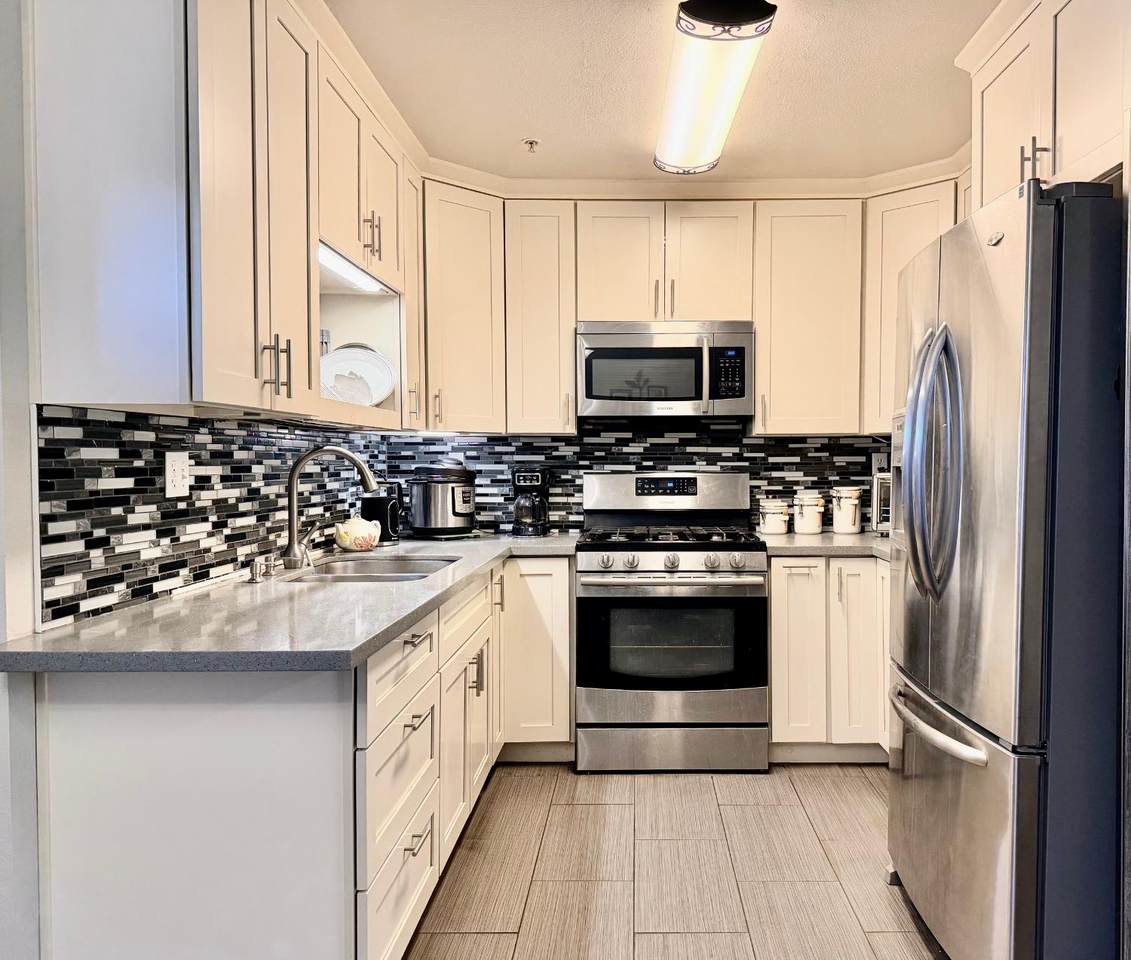 4900 Dover Lane - Photo 1