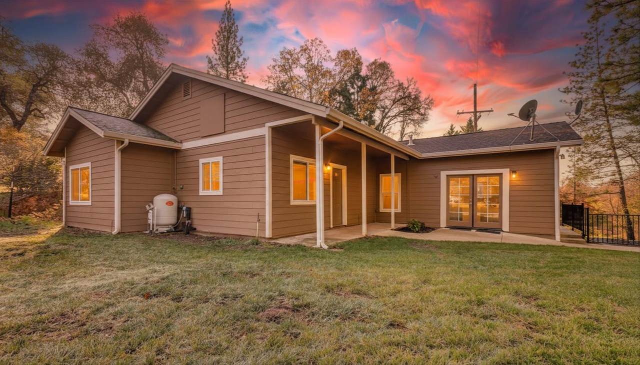 10893 Newtown Road - Photo 1