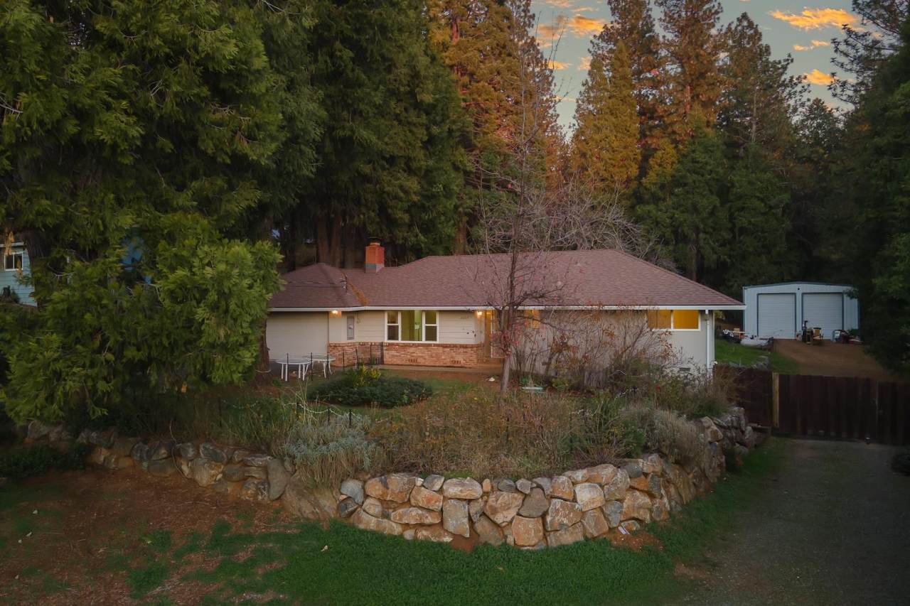 2893 Prouty Lane - Photo 1