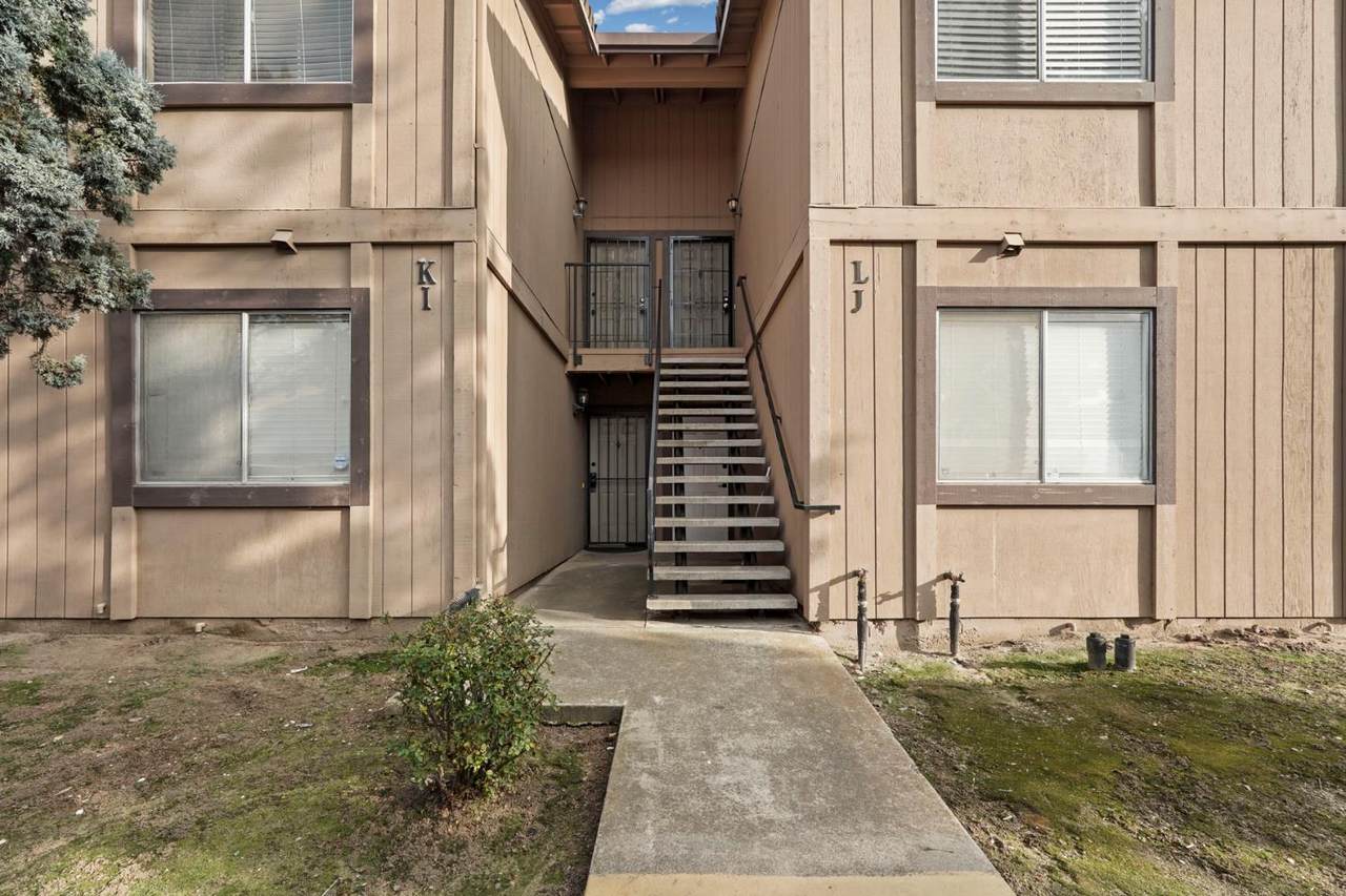 455 Cherry Lane - Photo 1