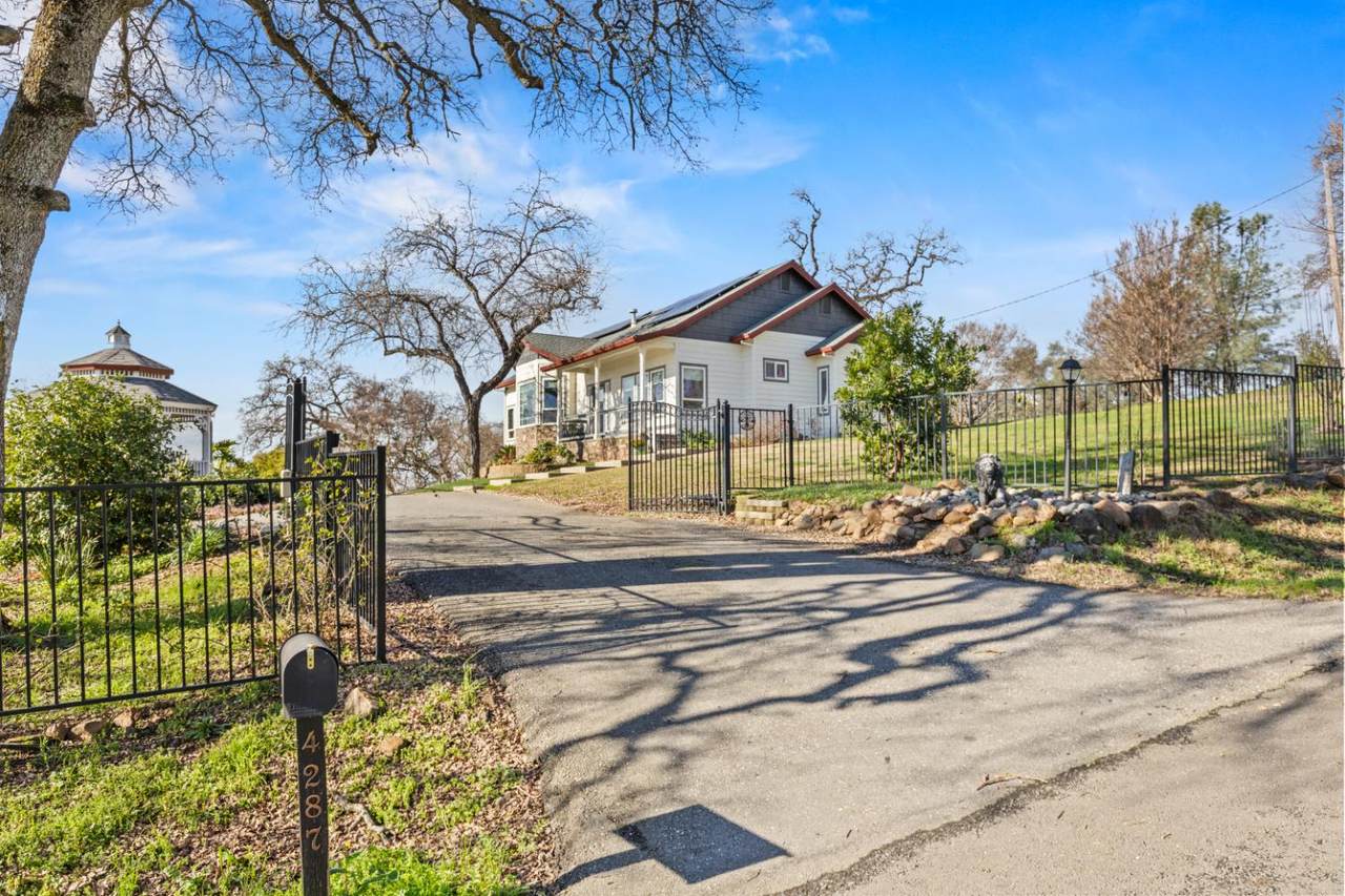 https://bt-photos.global.ssl.fastly.net/sacramento/1280_boomver_1_560964547-2.jpg