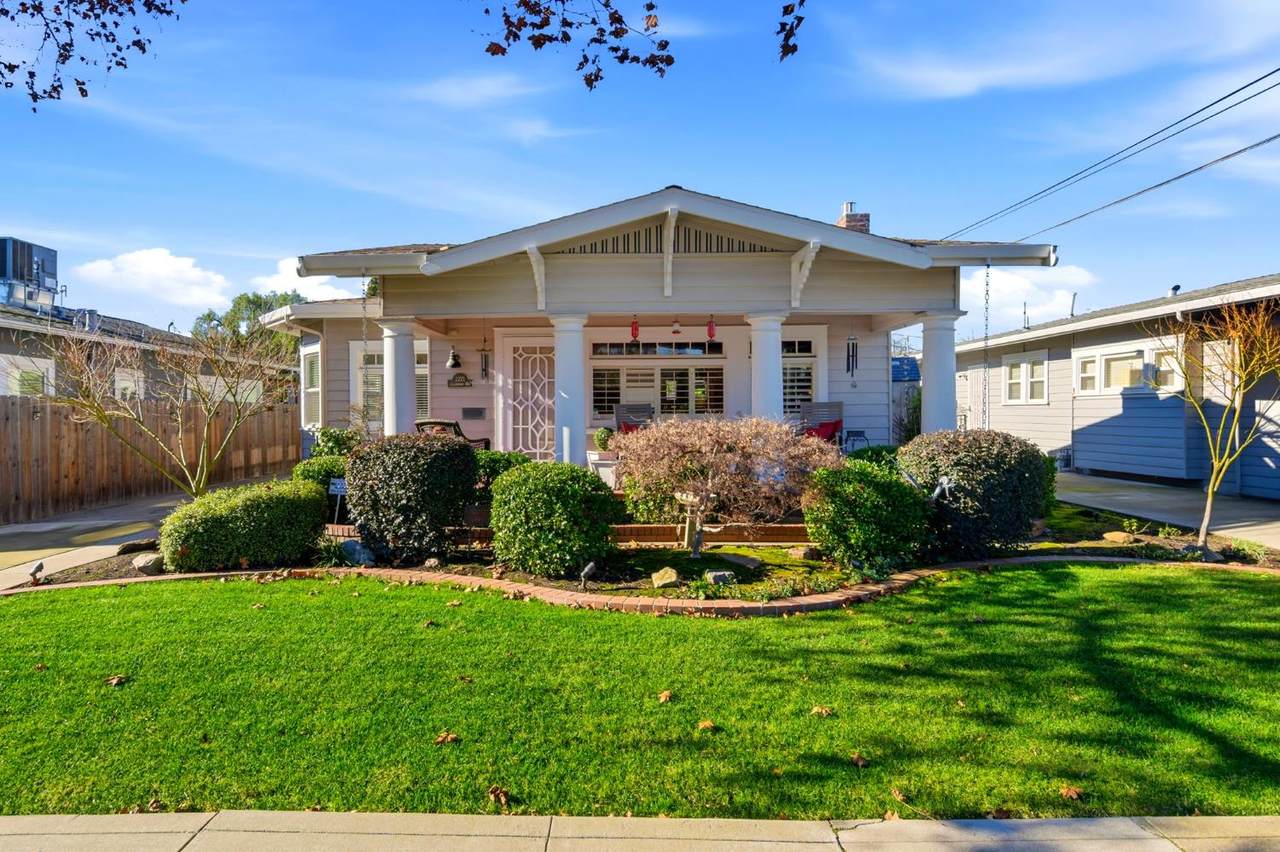 2221 Kensington Way - Photo 1