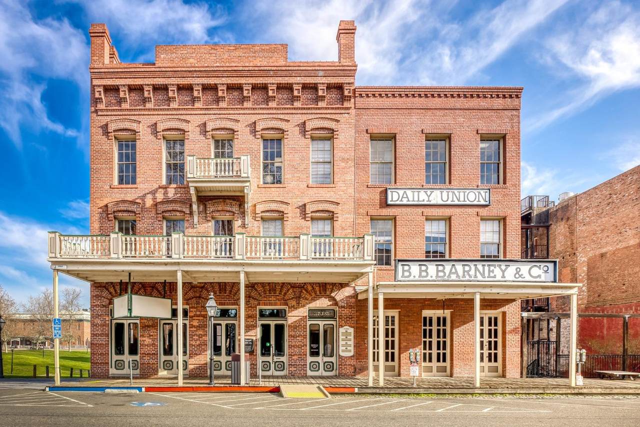 117 J Street - Photo 1