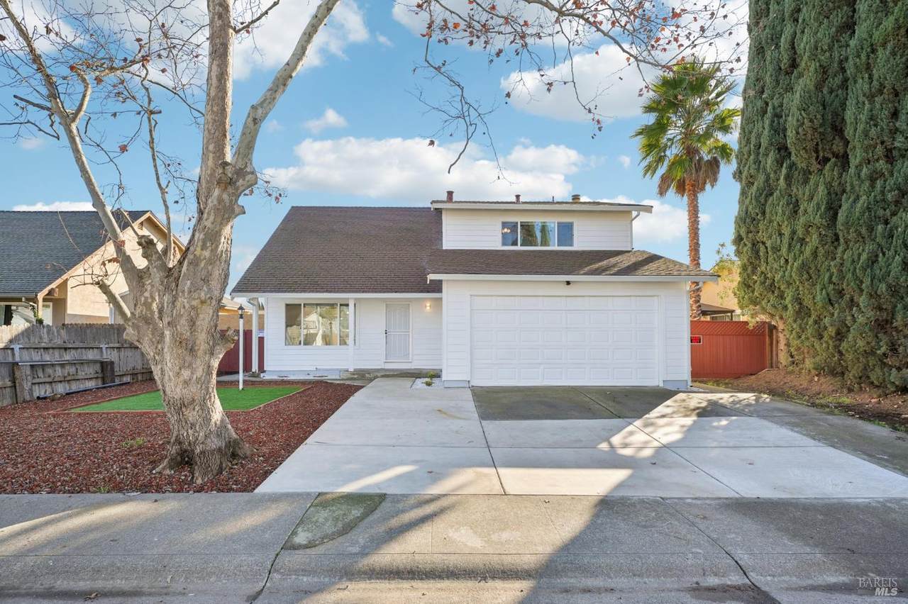 1109 Waxwing Drive - Photo 1