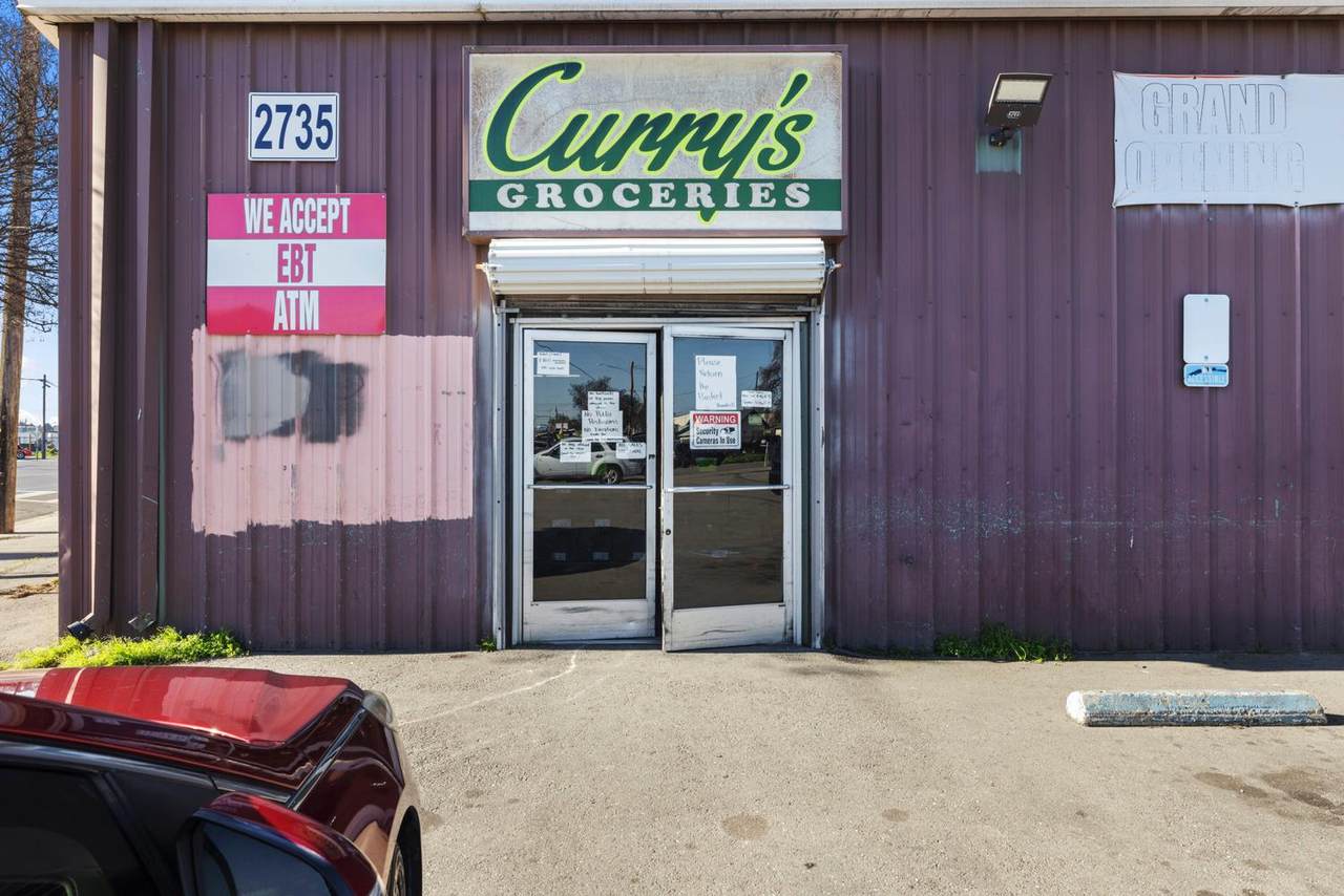 2735 Waterloo Road - Photo 1