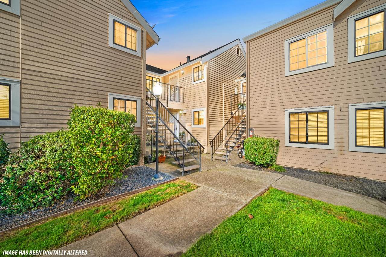 7437 Auburn Oaks Court - Photo 1