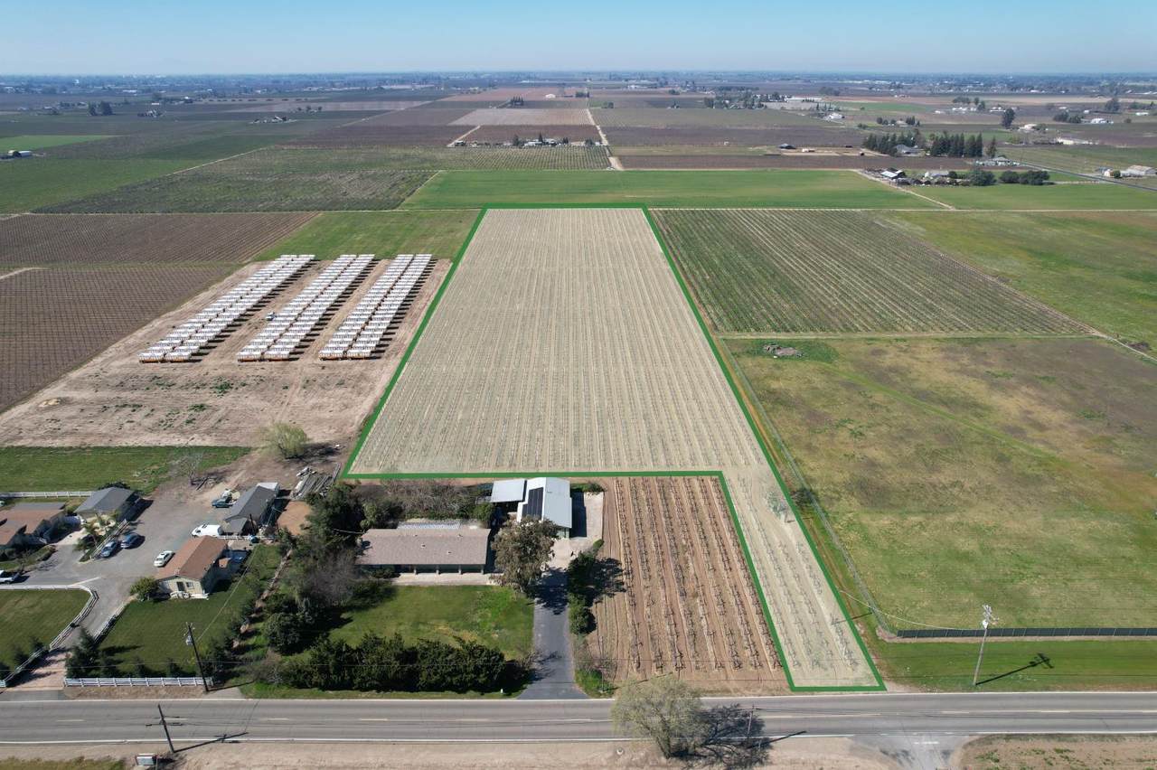 22135 Bruella Road - Photo 1