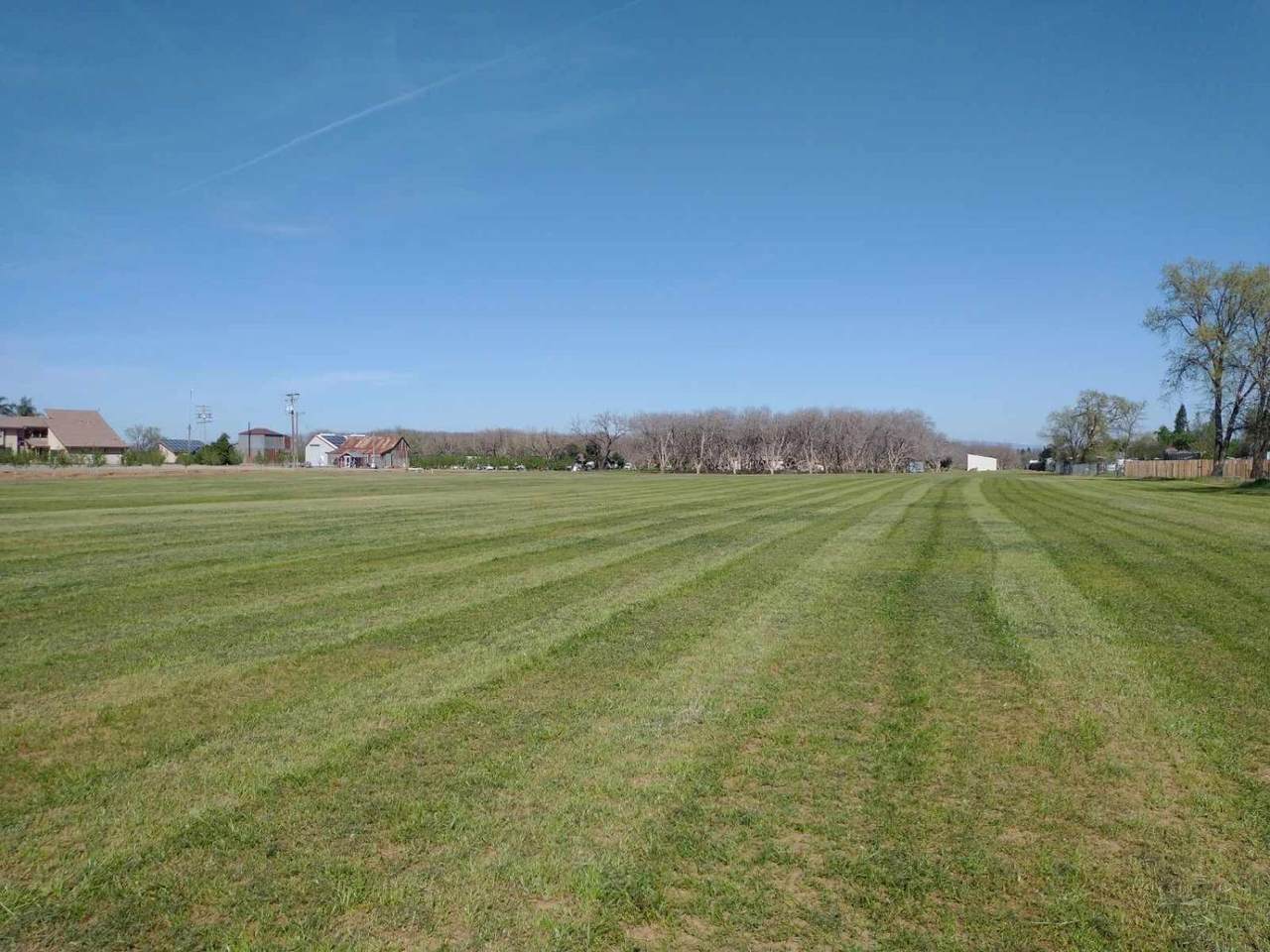 1745 Oakley - Photo 1