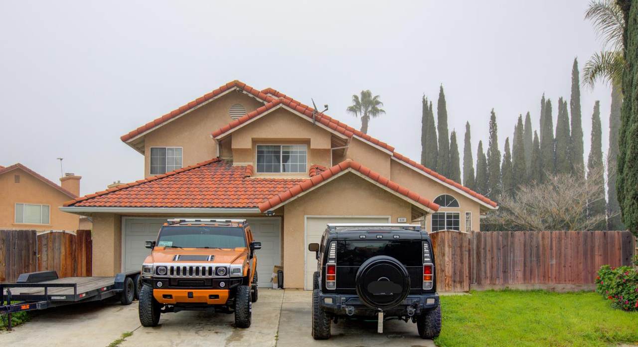 814 Casa Court - Photo 1