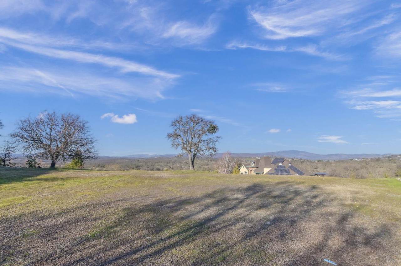 186 Leaf Crest Court - Photo 1