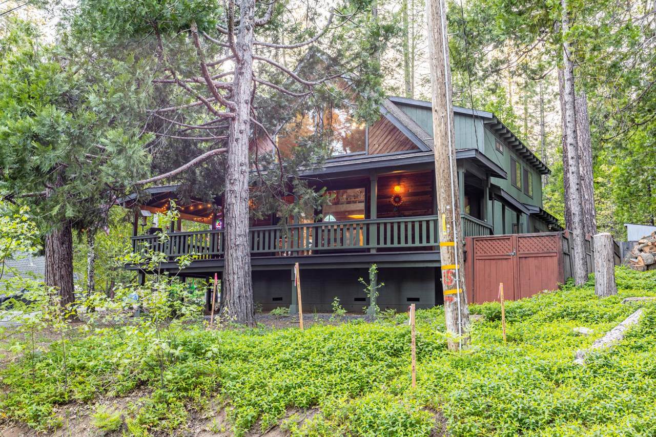 1660 Pine Drive - Photo 1