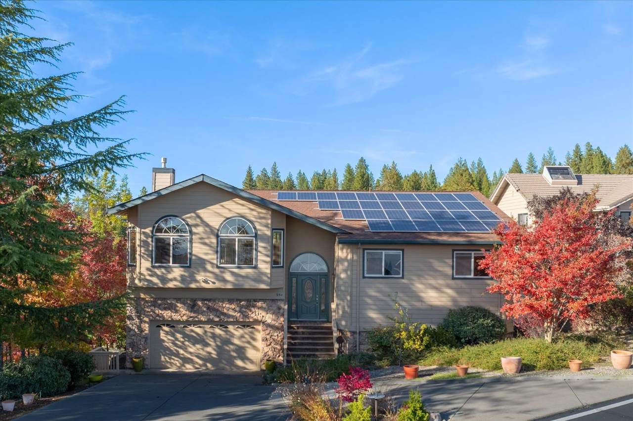 954 Sandalwood Drive - Photo 1