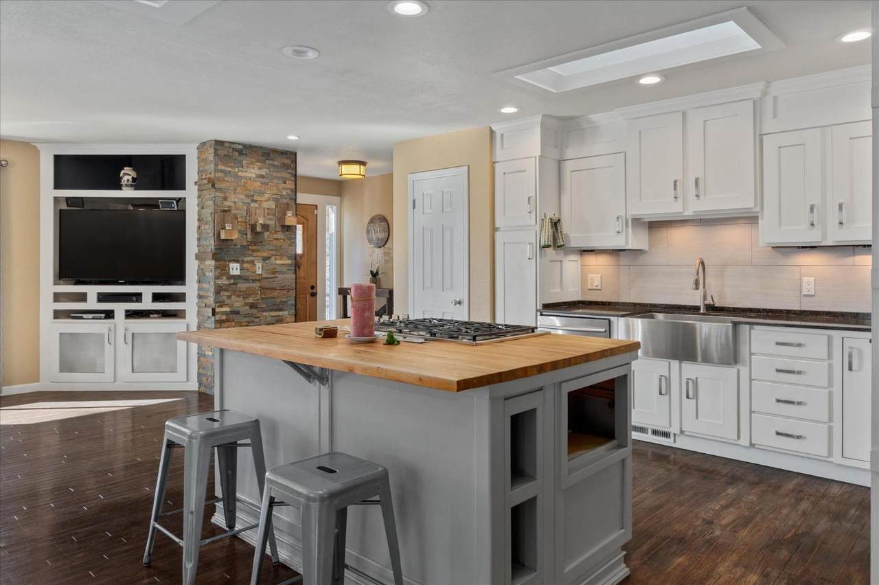 5863 Silver Saddle Drive - Photo 1