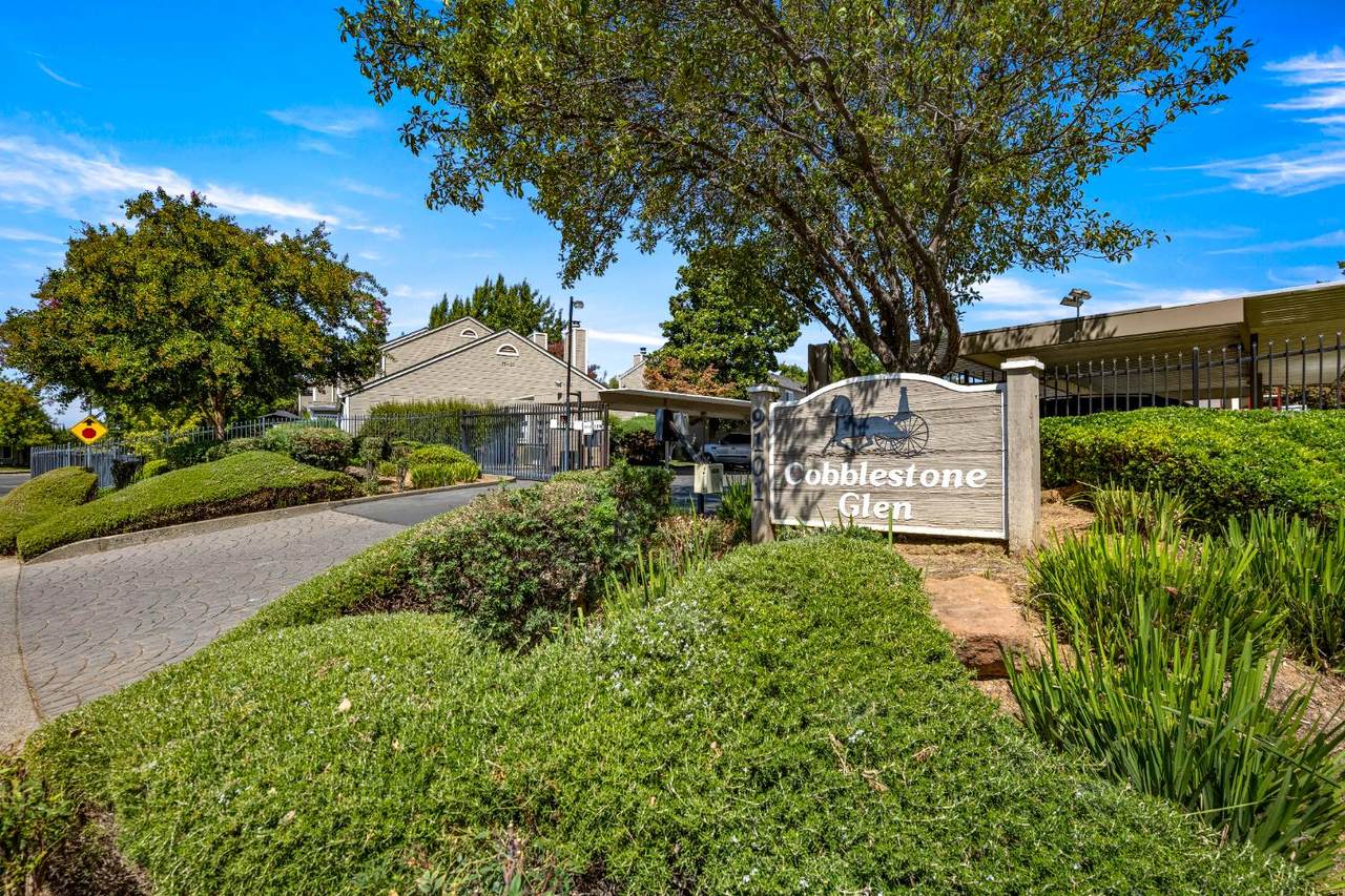 9101 Newhall Drive - Photo 1