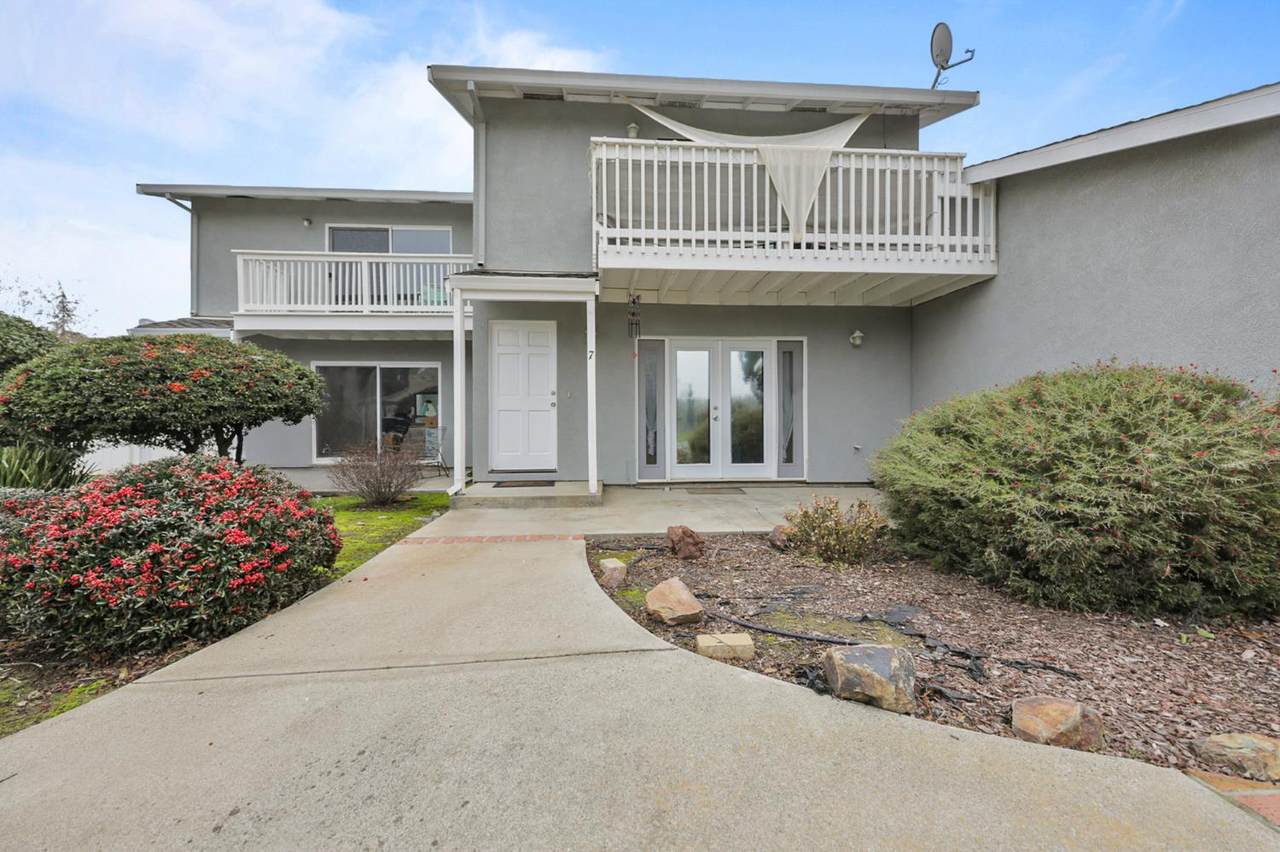 845 Saint Andrews Drive - Photo 1