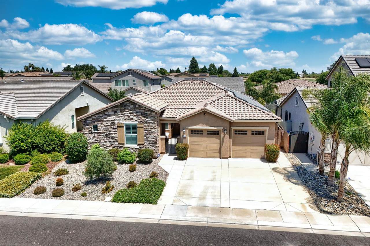 1980 Carogold Lane - Photo 1