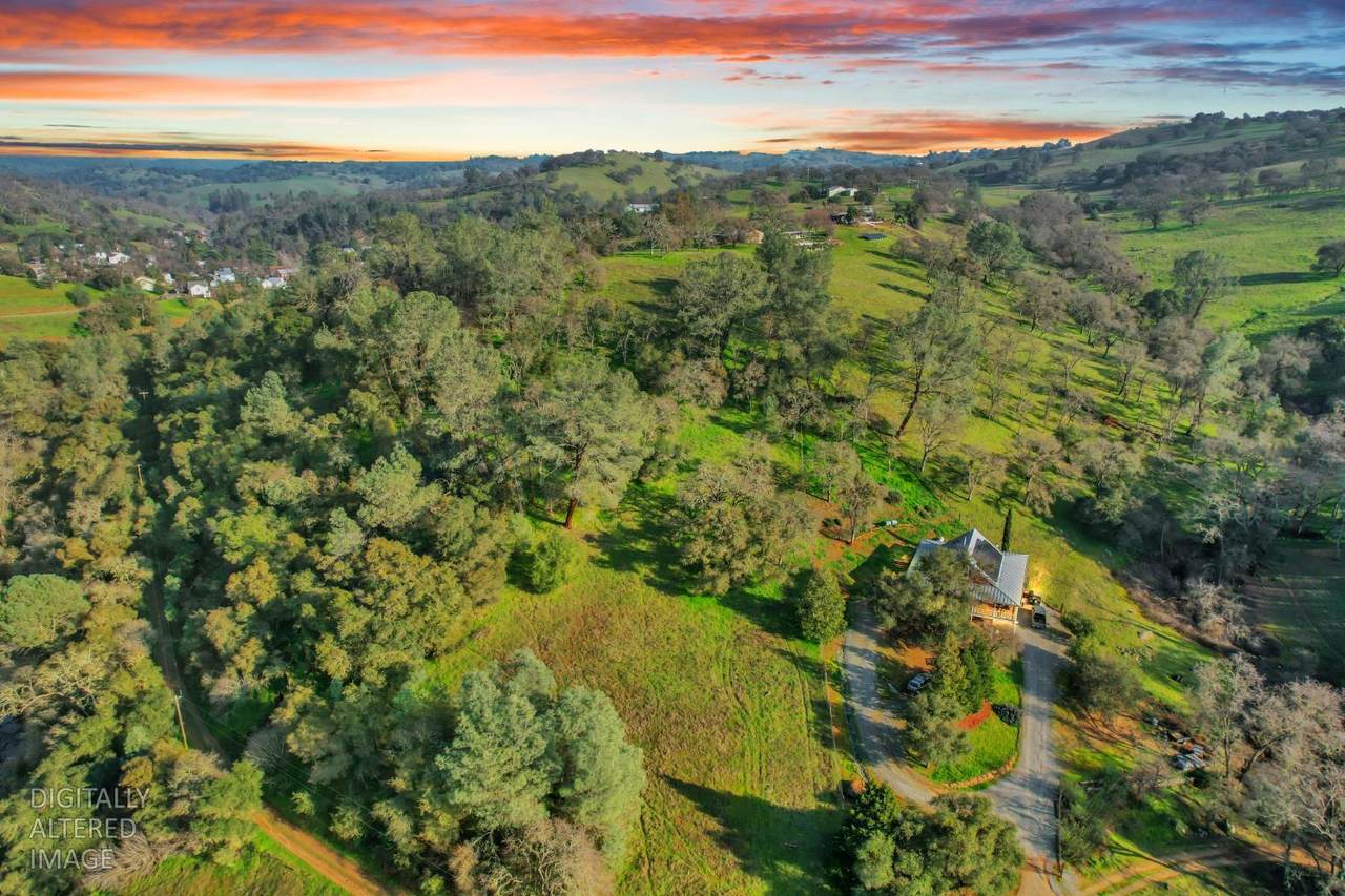 10538 Fleehart Street - Photo 1