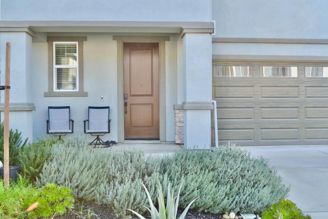 1770 Flaxen Ct - Photo 1