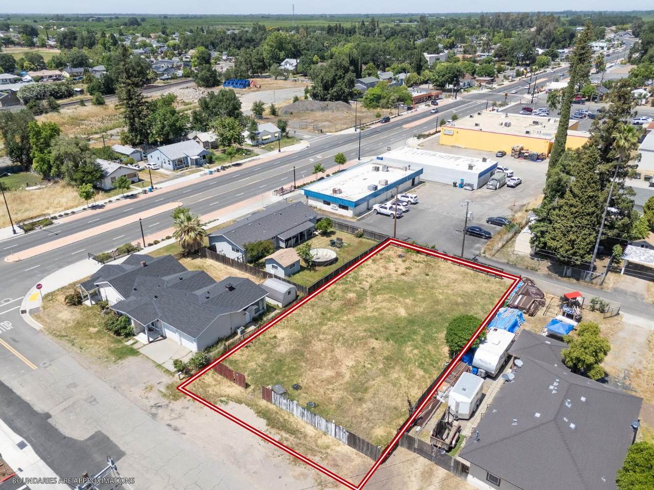 2537 Ivy Street - Photo 1