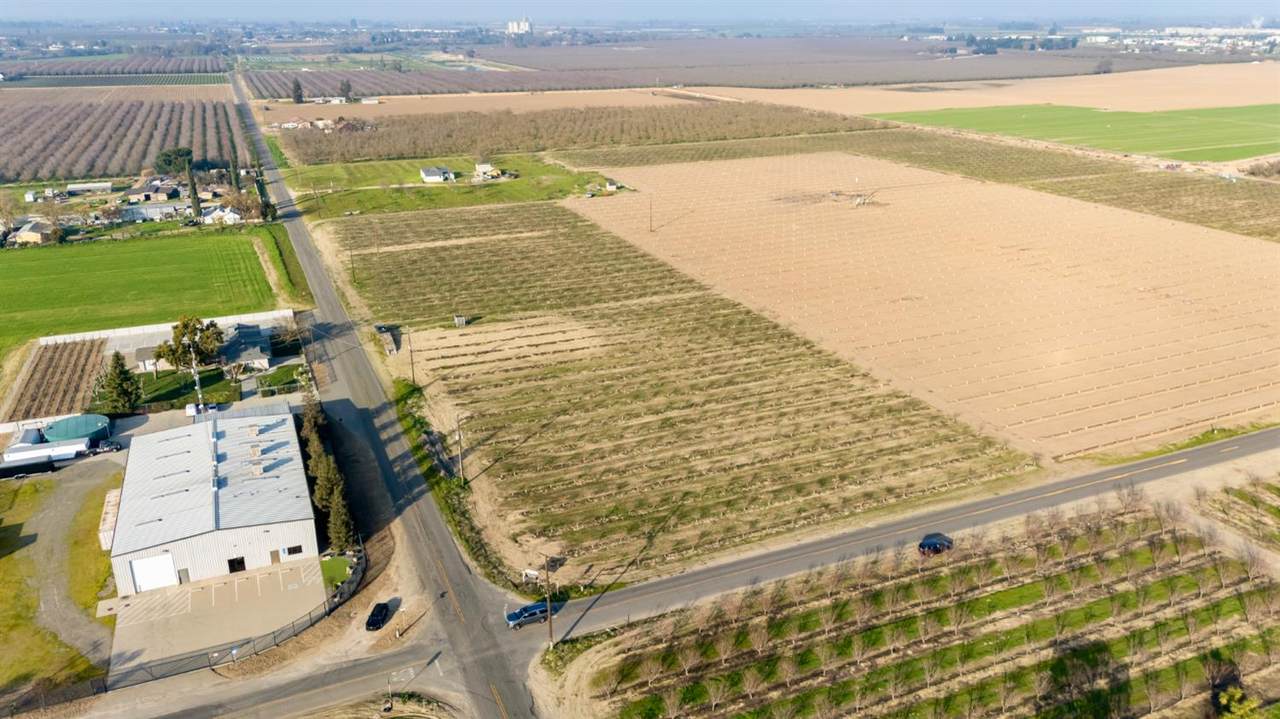 14926 Peach Avenue - Photo 1