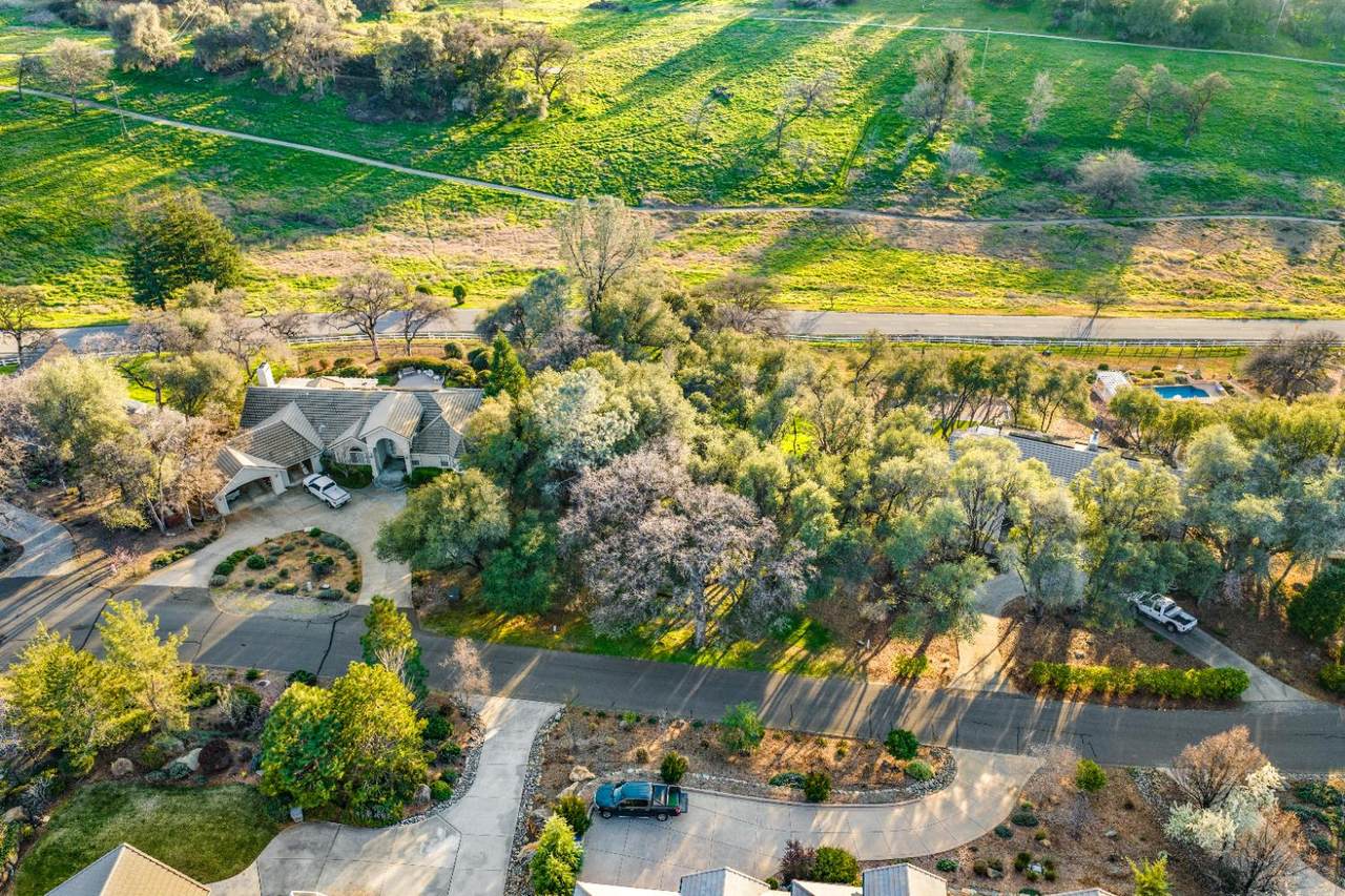 9640 Upper Valley Road - Photo 1