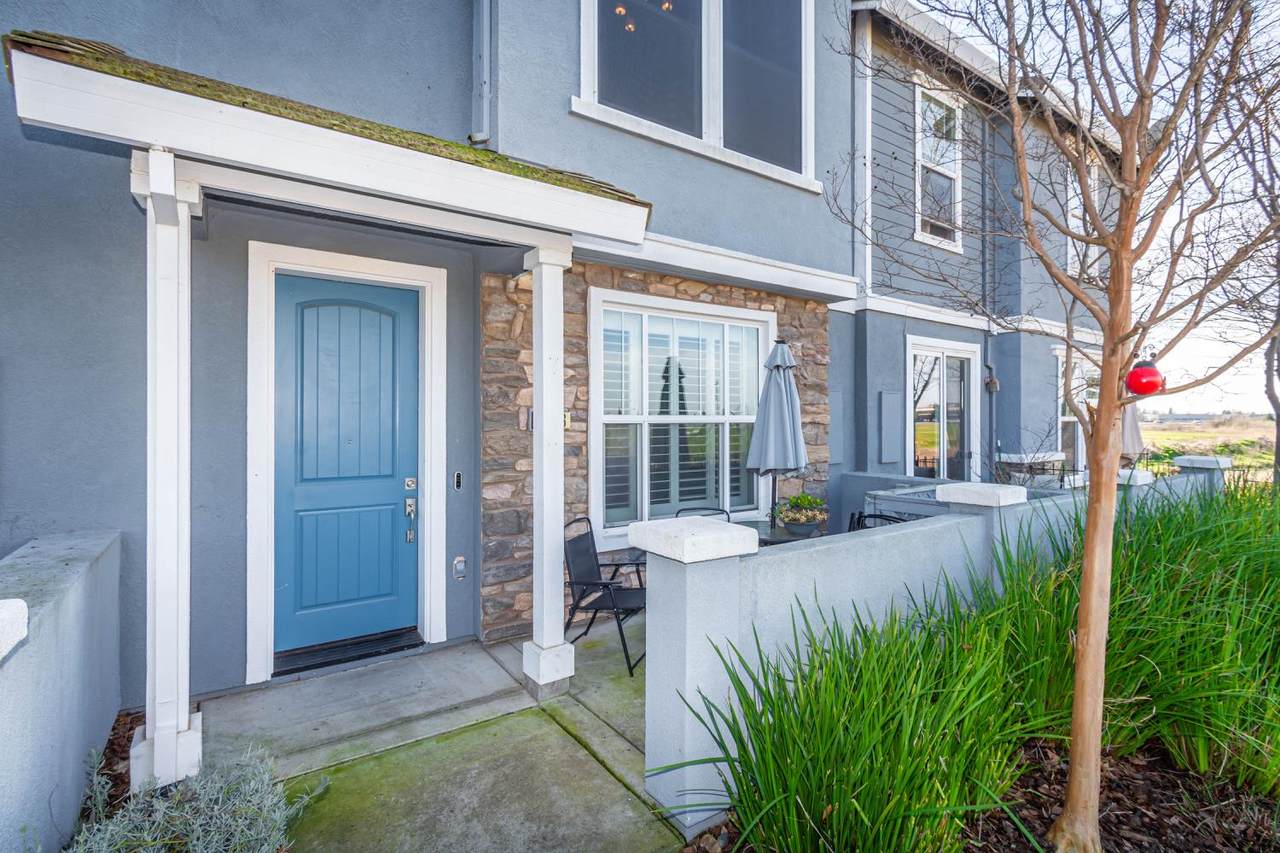 6216 Lonetree Boulevard - Photo 1