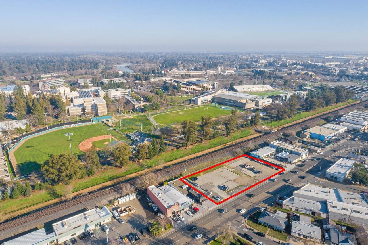 6325 Elvas Avenue - Photo 1