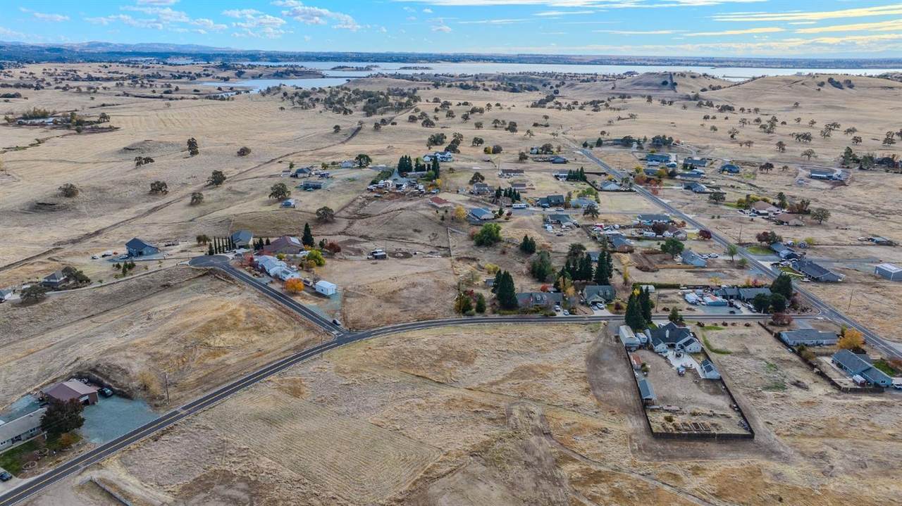 1995 Fox Court - Photo 1