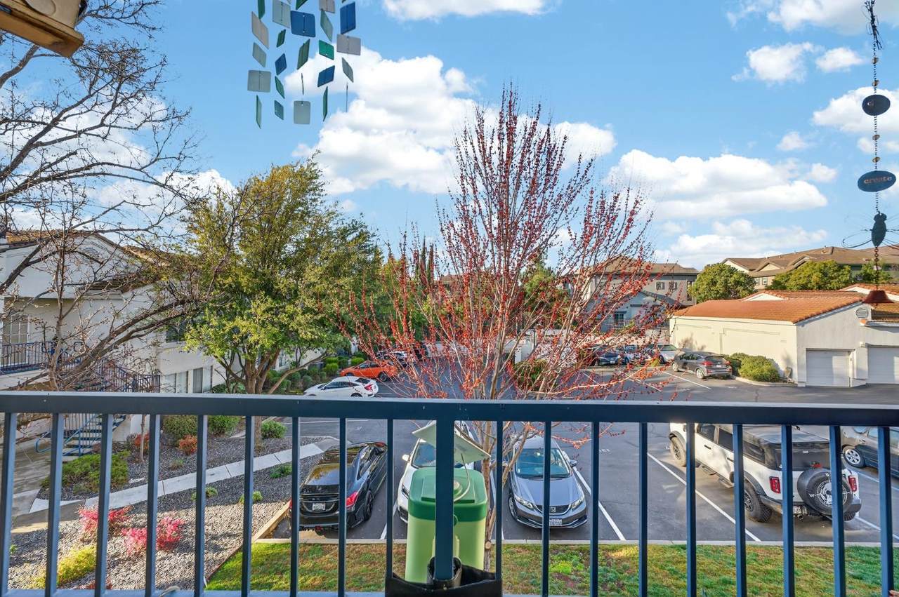 610 Horizon Cove - Photo 1