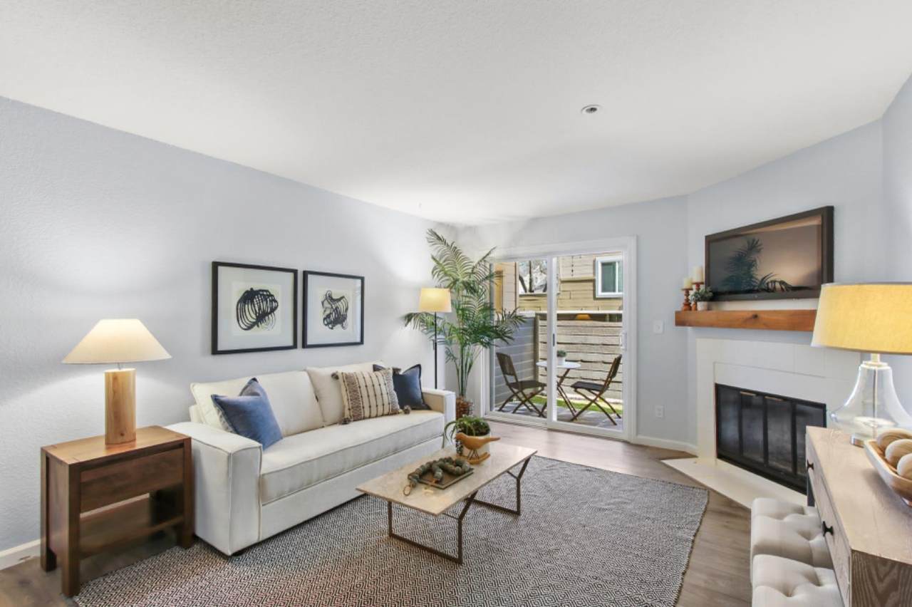 1019 Dornajo Way - Photo 1