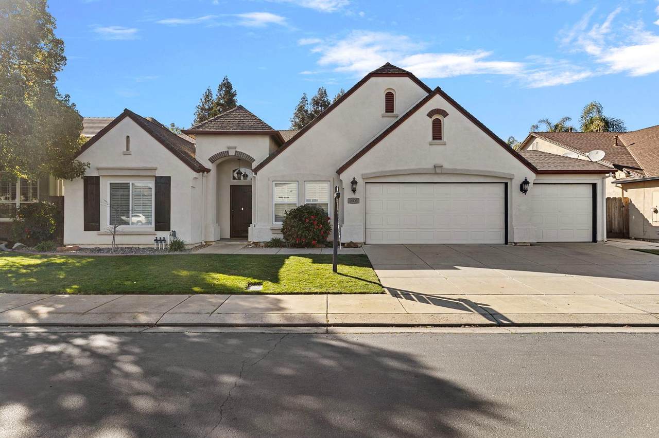 1605 Epping Avenue - Photo 1