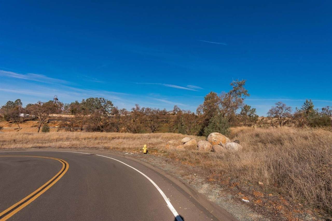 130 Central Eureka Drive - Photo 1