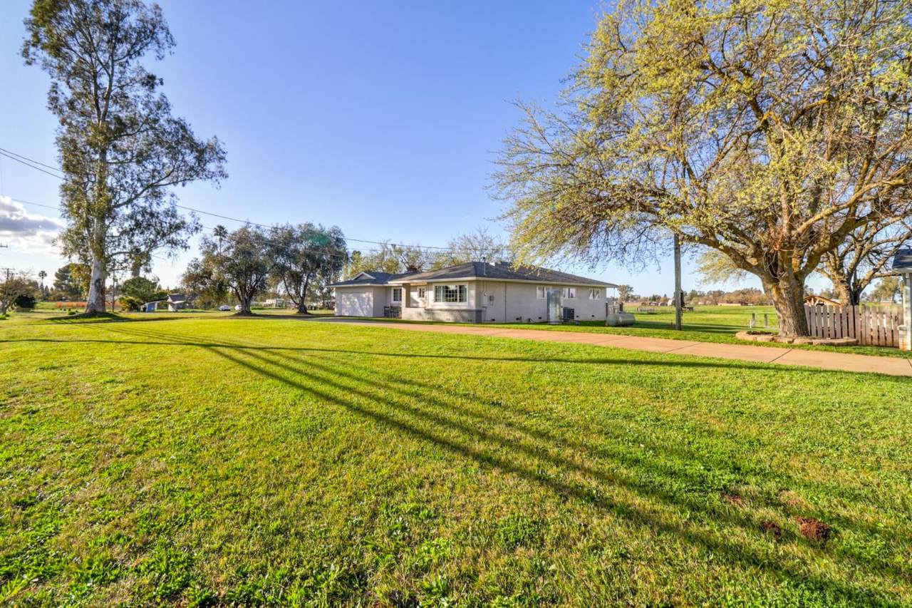 10691 Calvine Road - Photo 1