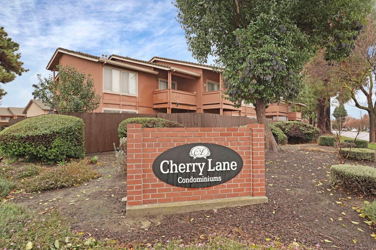 495 Cherry Lane - Photo 1