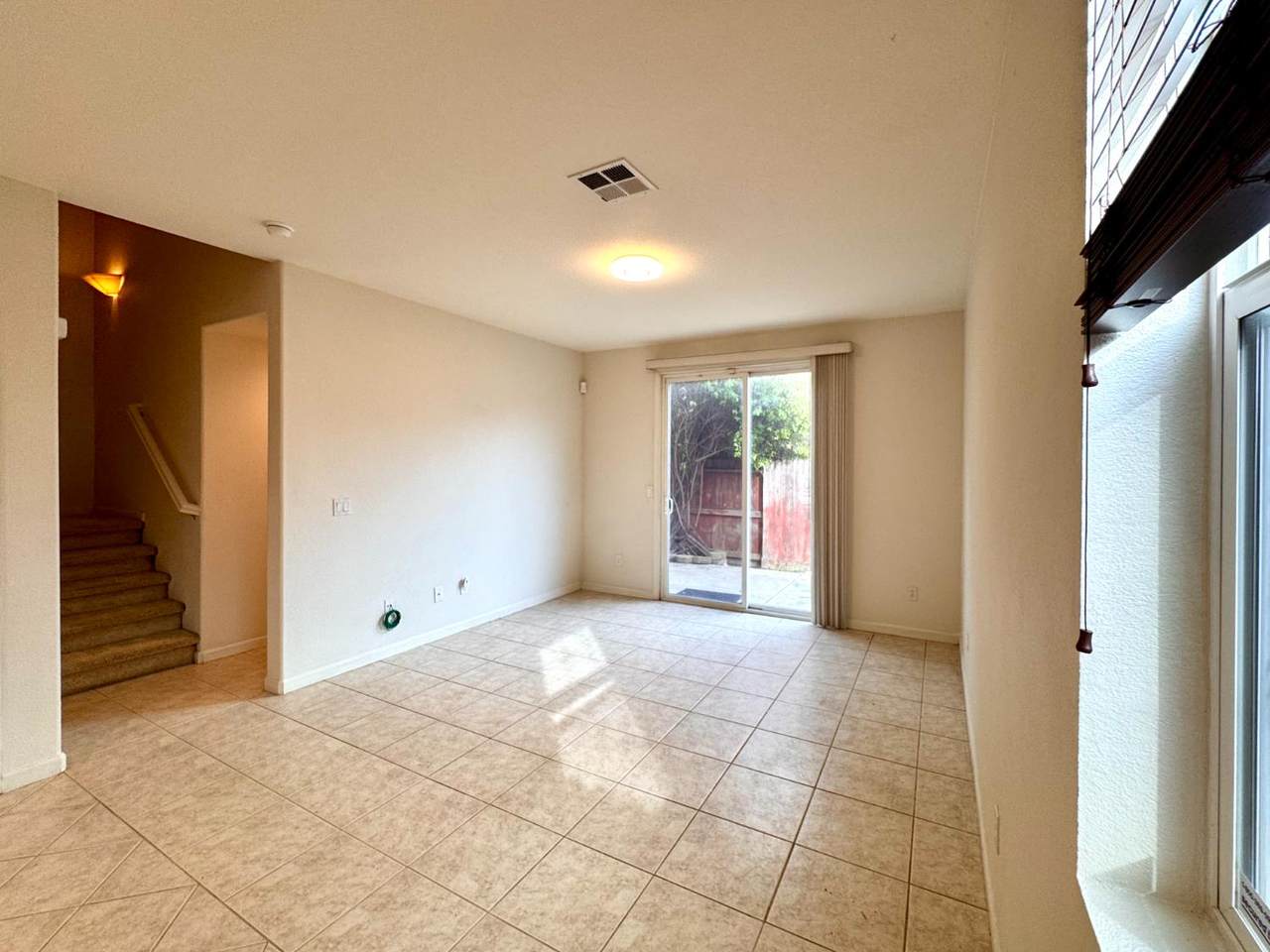 https://bt-photos.global.ssl.fastly.net/sacramento/1280_boomver_1_561055112-2.jpg