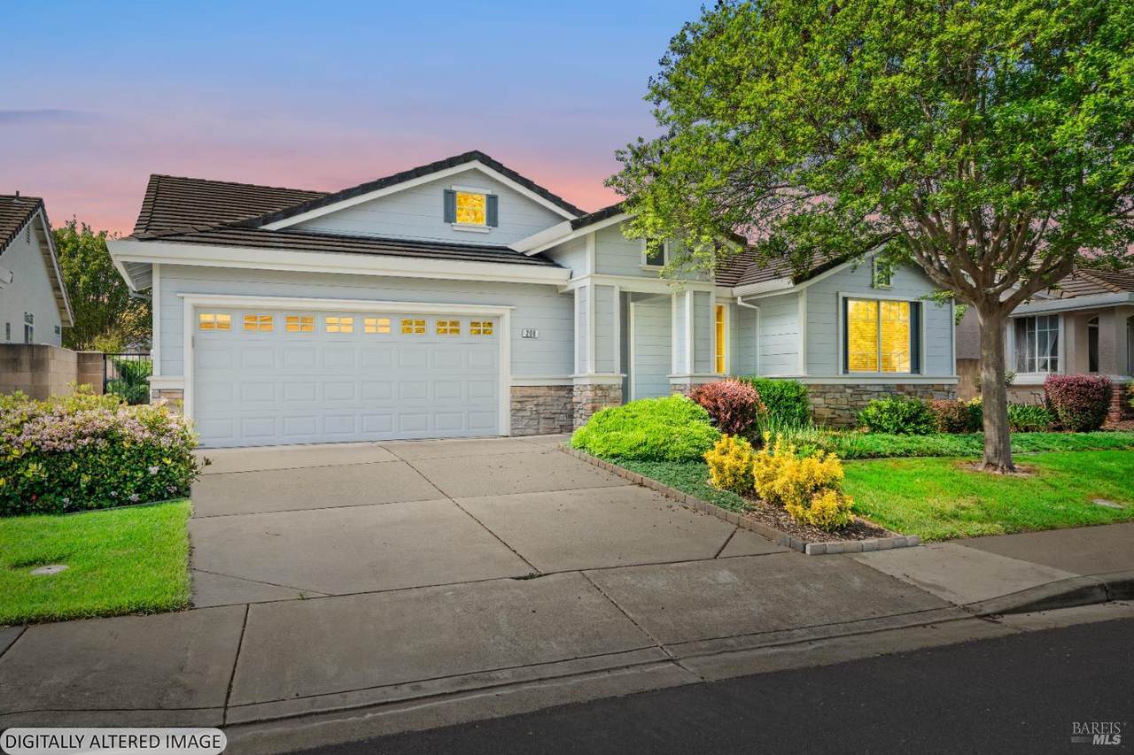 208 Mandarin Circle - Photo 1