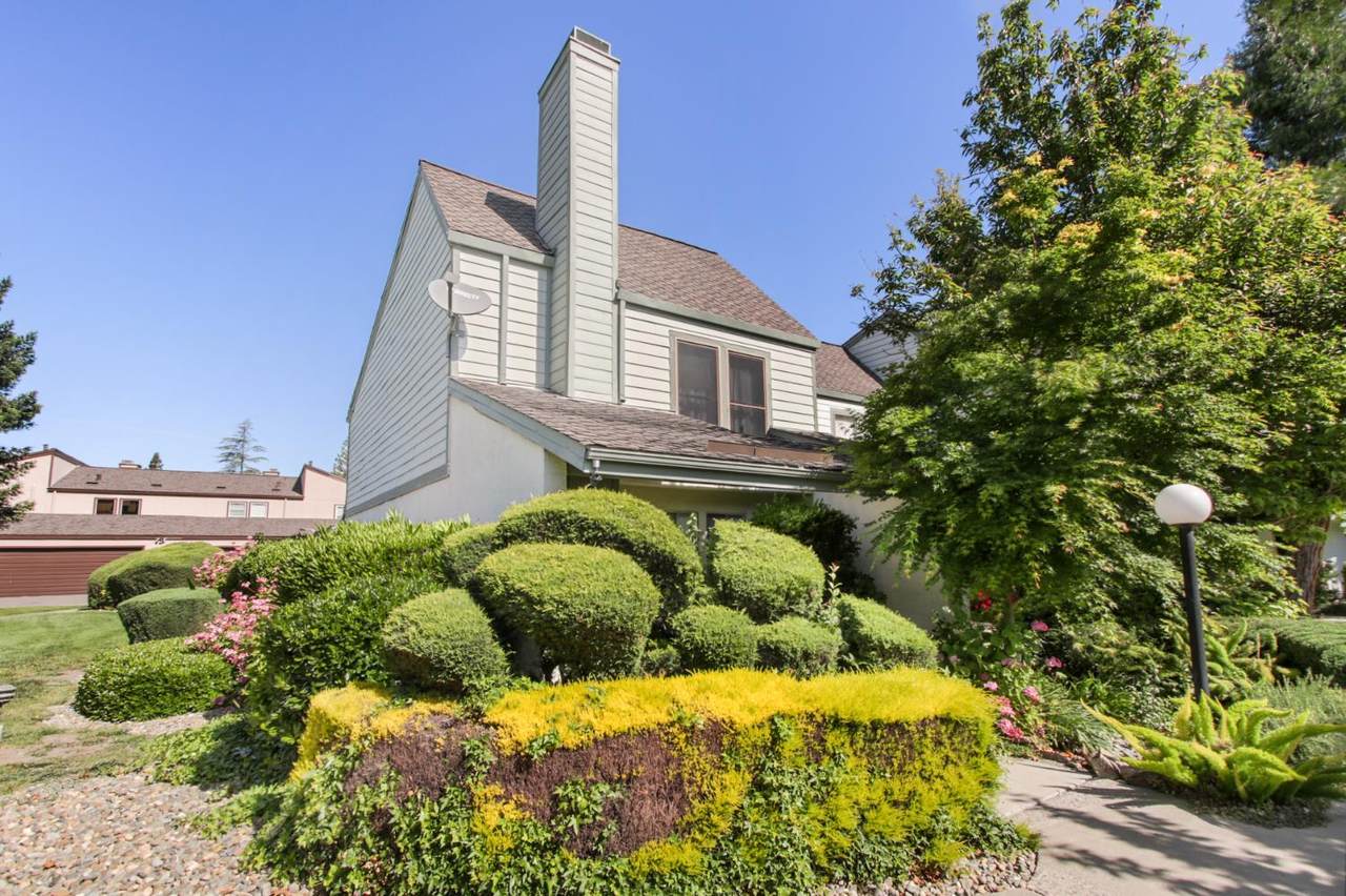 126 Touchstone Place - Photo 1