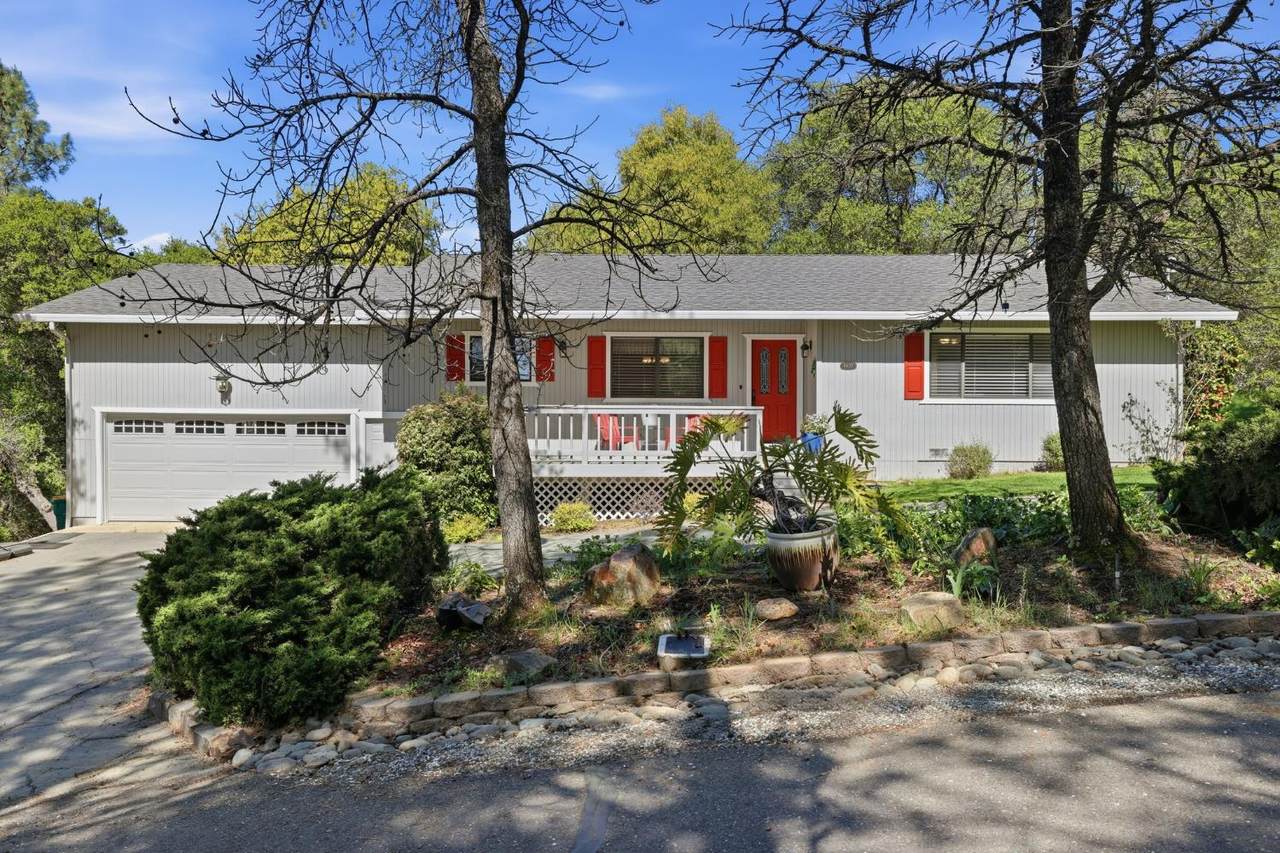 6637 Baralee Lane - Photo 1