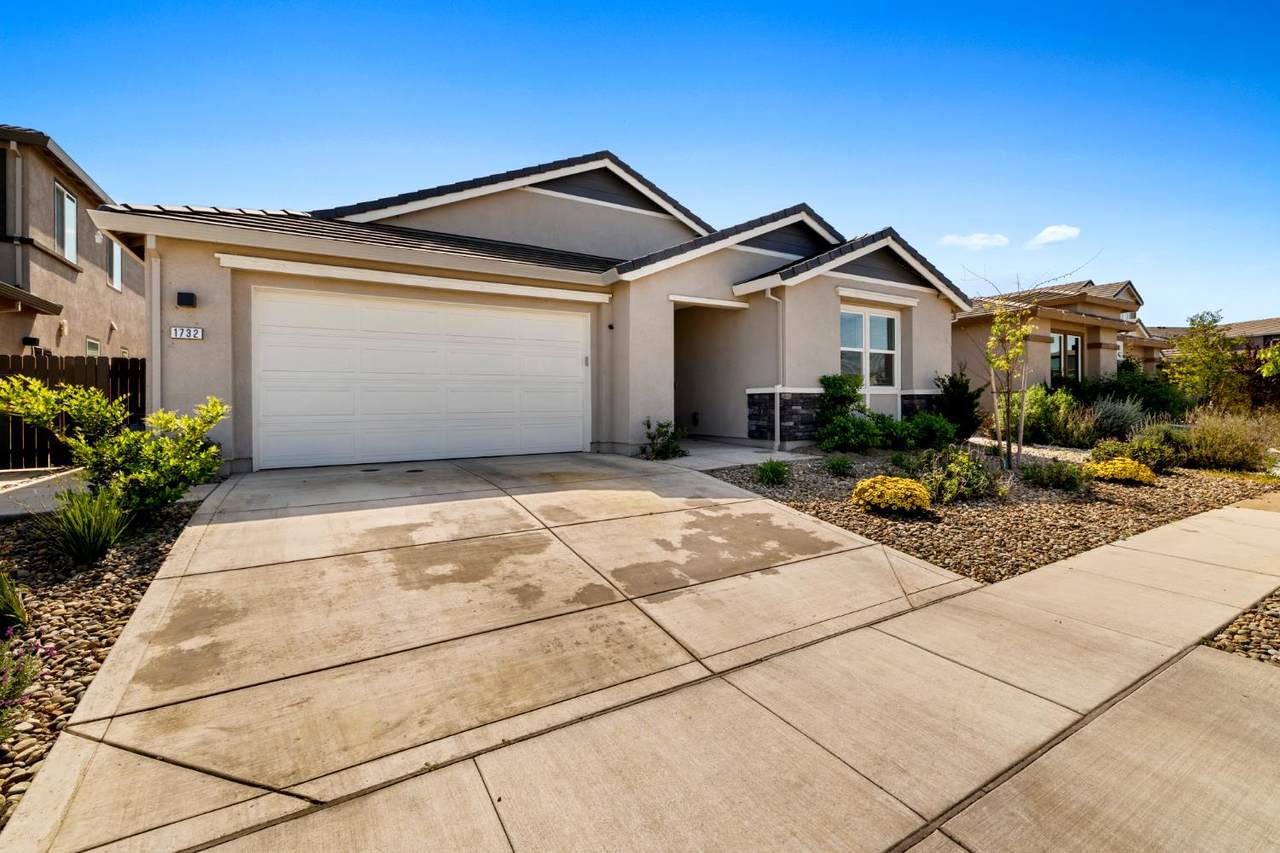 1732 Stinson Way - Photo 1