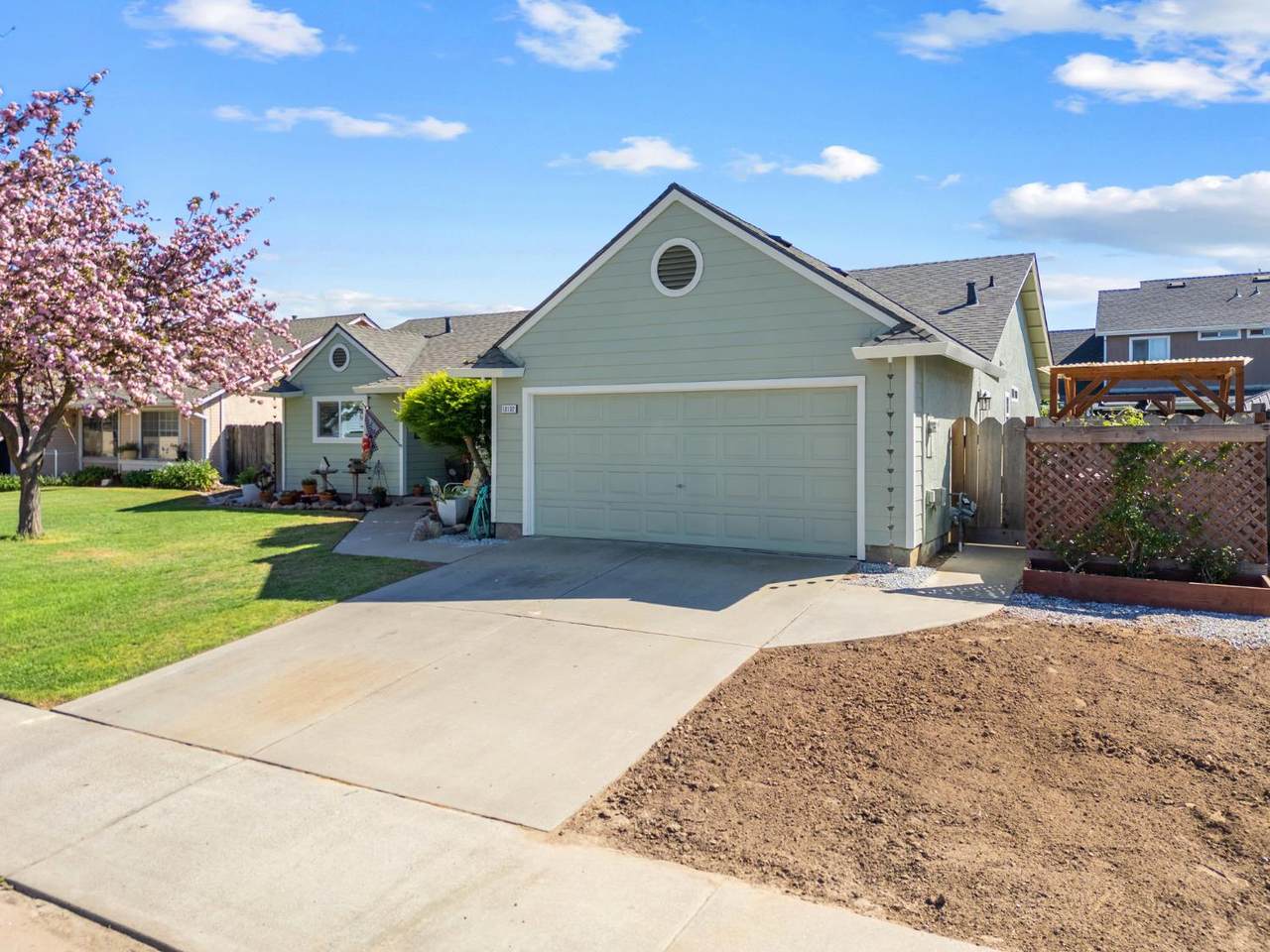 https://bt-photos.global.ssl.fastly.net/sacramento/1280_boomver_1_561057865-2.jpg