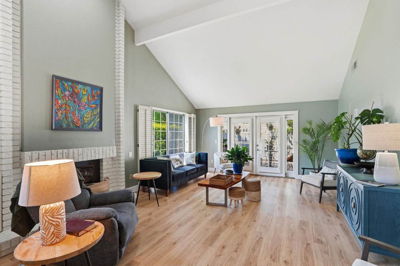 250 Rumble Road - Photo 1