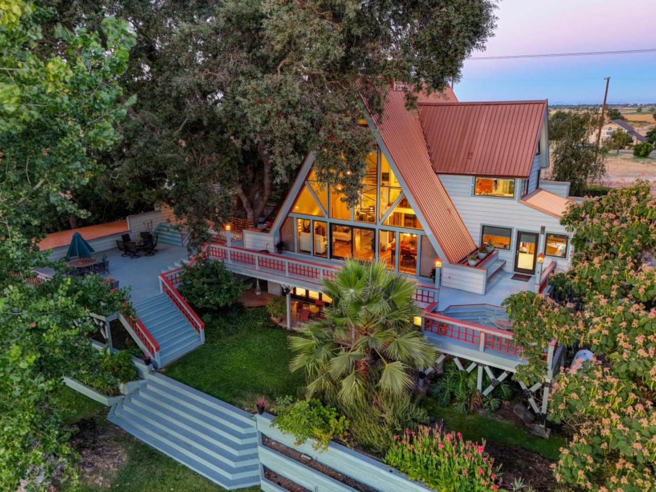 https://bt-photos.global.ssl.fastly.net/sacramento/1280_boomver_1_561059195-2.jpg
